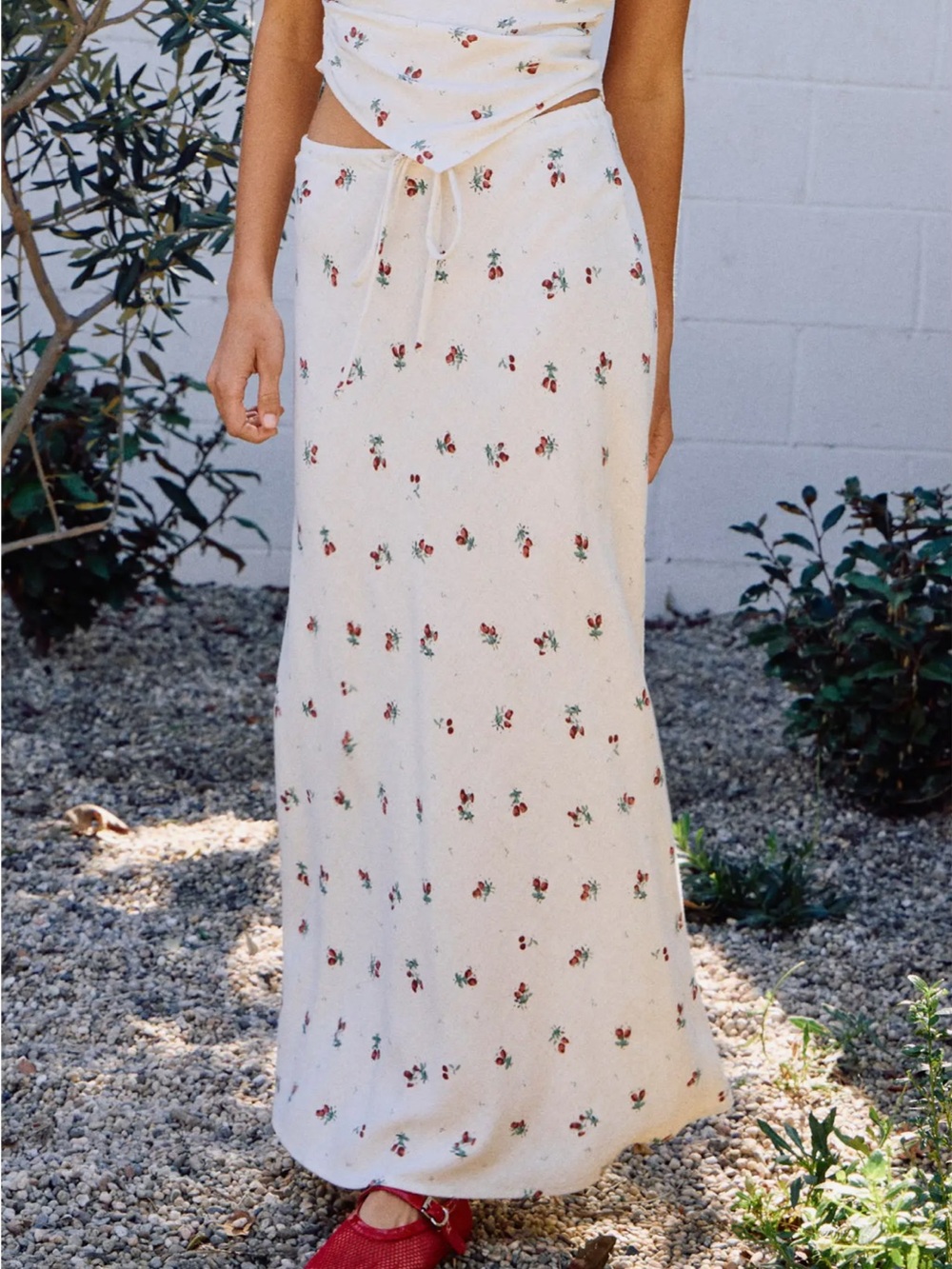 🆕🤍WHITE LINEN DITSY MAXI